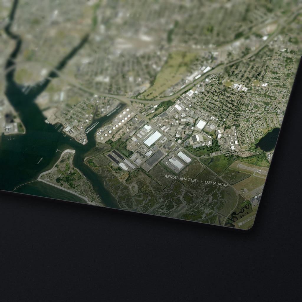 Bridgeport Satellite Desk Mat, edge detail