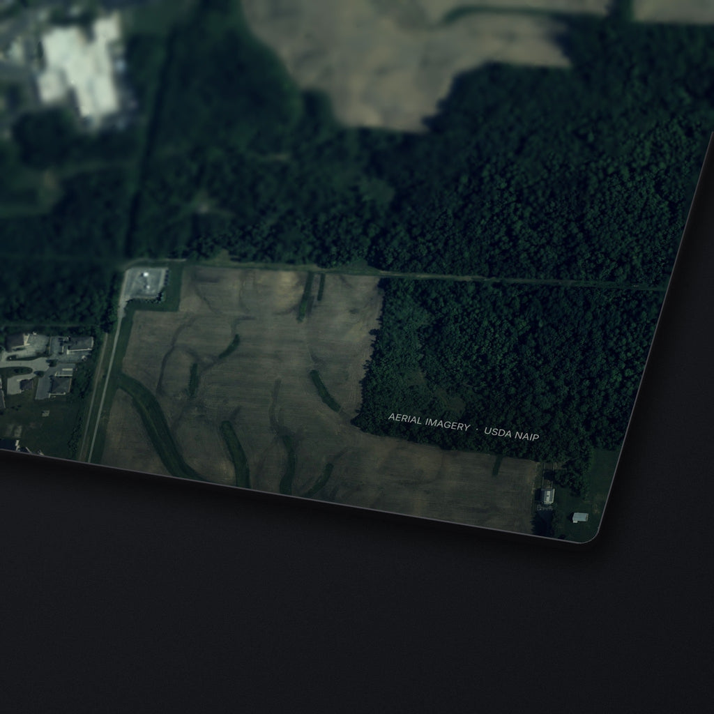 Campbell Hill Satellite Desk Mat, edge detail