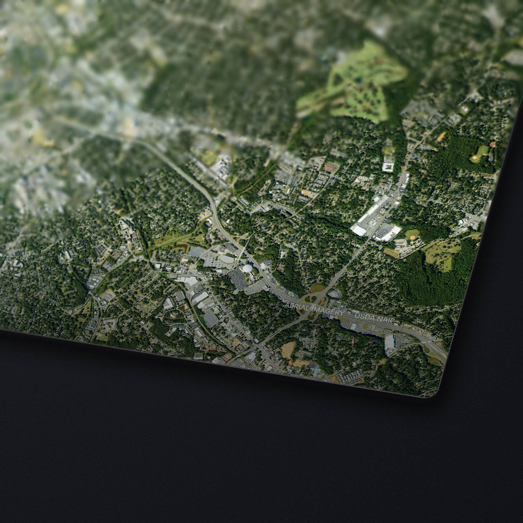 Charlotte Satellite Desk Mat, edge detail