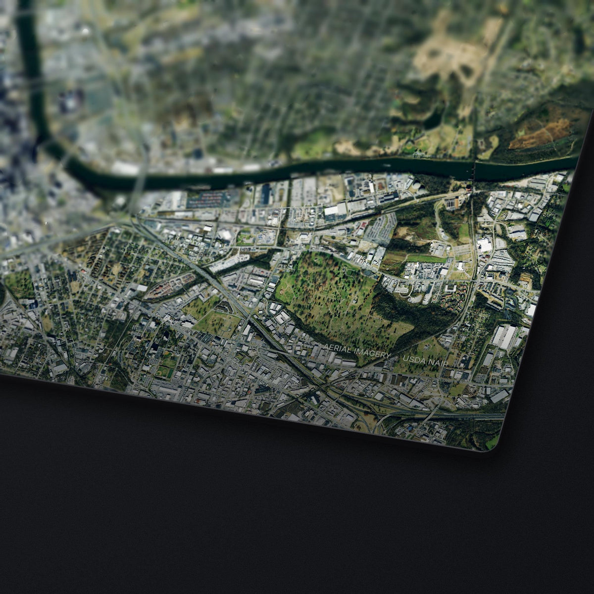 Nashville Satellite Desk Mat, edge detail