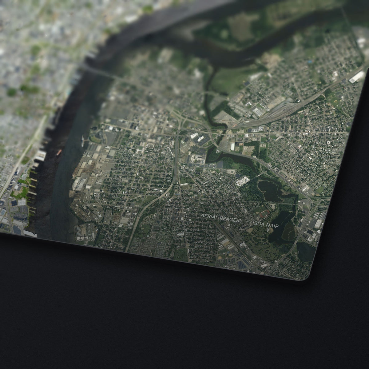 Philadelphia Satellite Desk Mat, edge detail