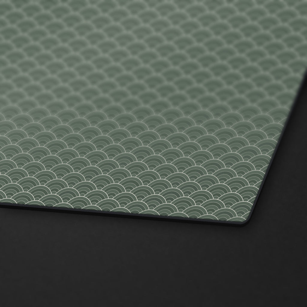 Seigaiha Desk Mat, stitched edge detail